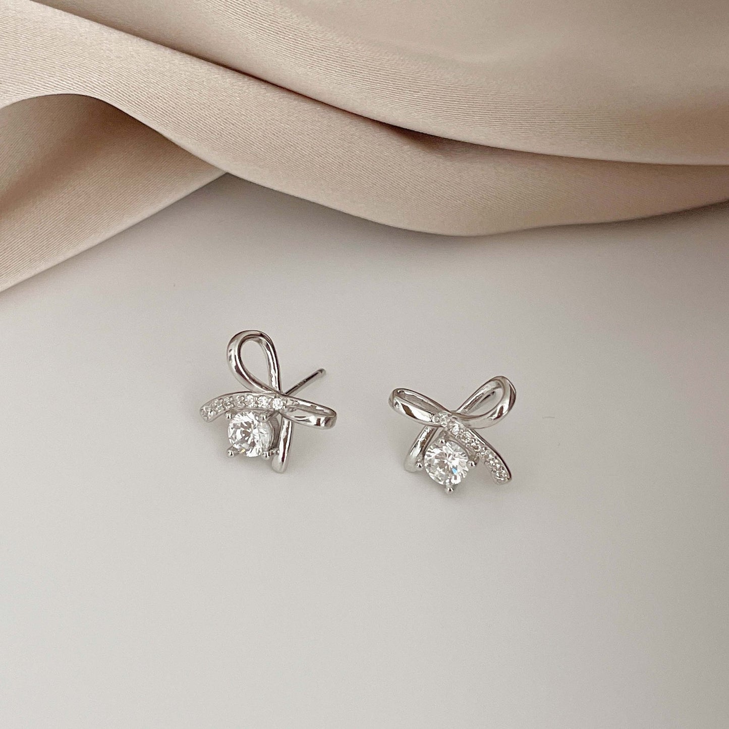 S925 Silver Simple Bow Stud Earrings