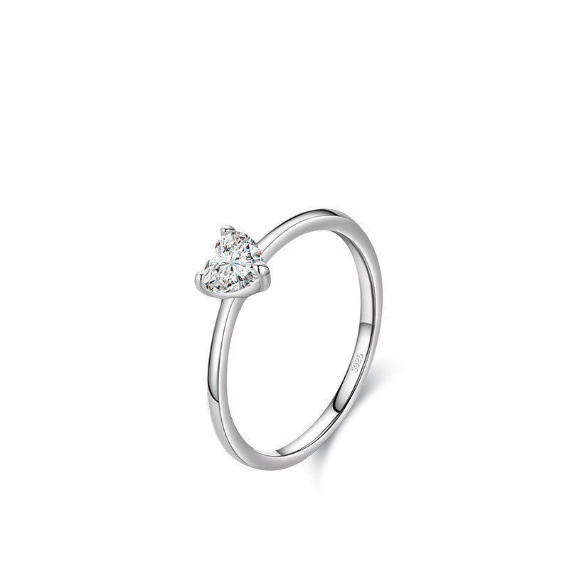 S925 Silver Solitaire with Heart Stone