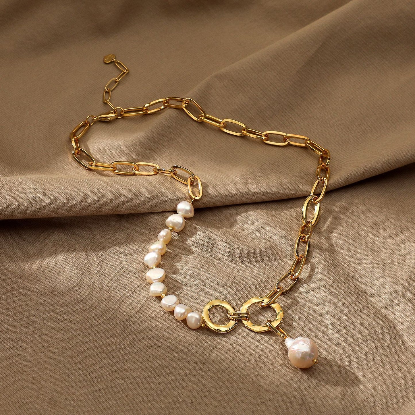 French Retro Natural Freshwater Pearl Necklace