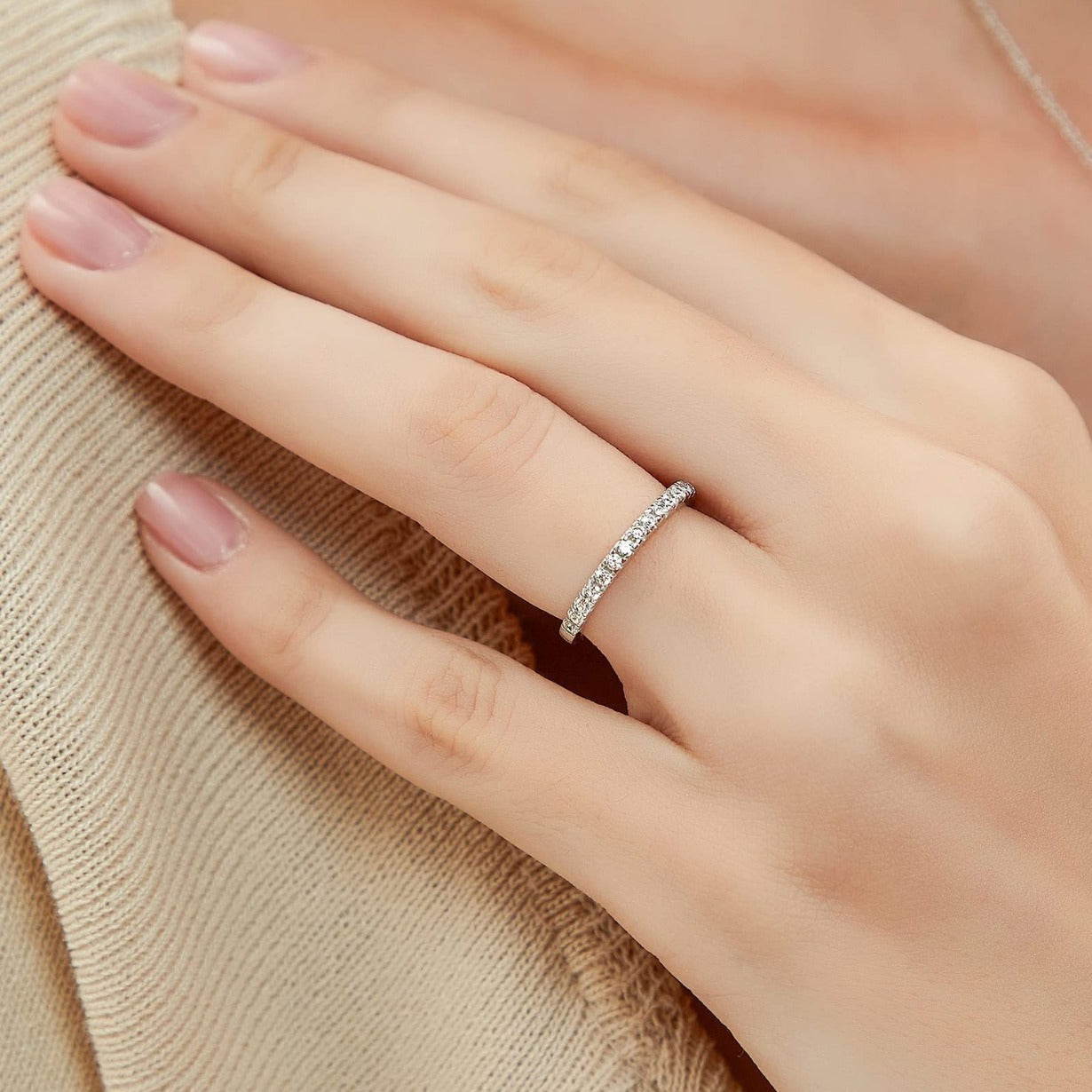 S925 Sterling Silver Single Row Ring