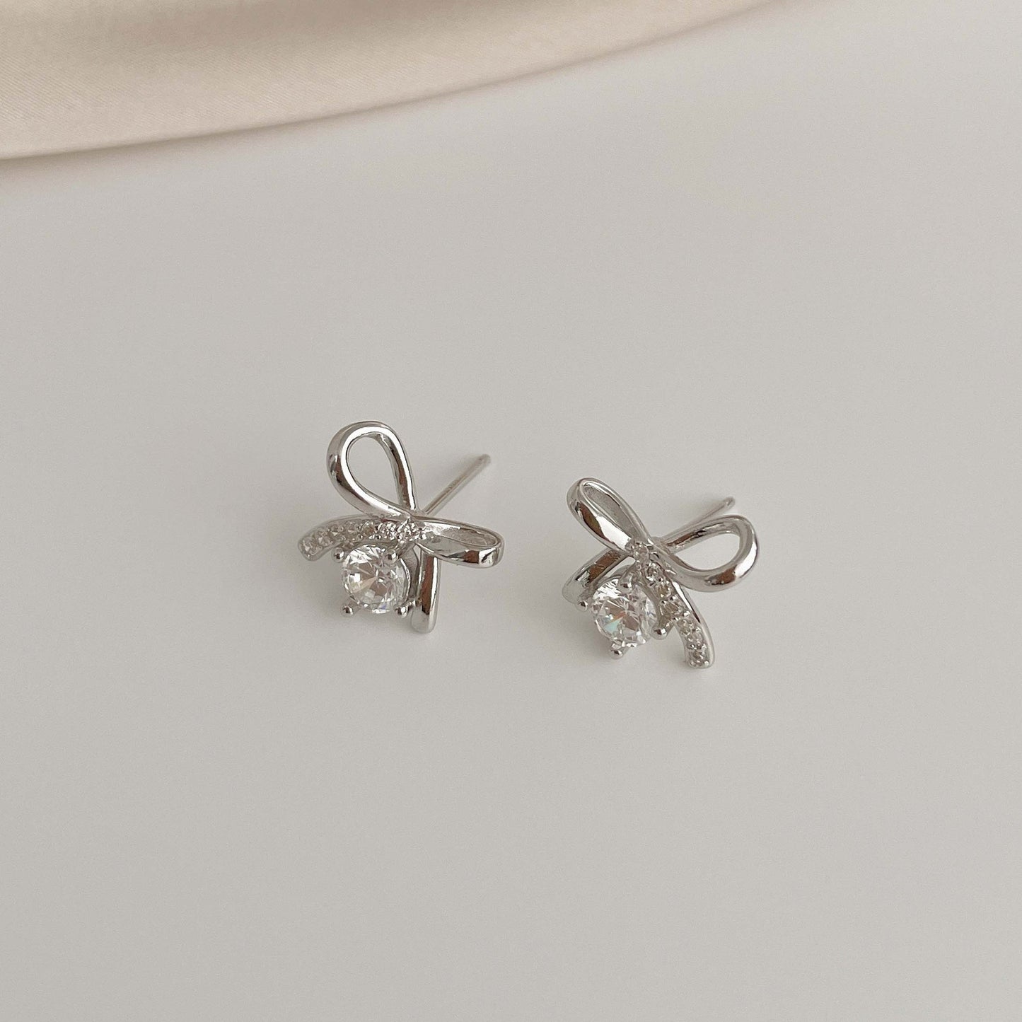 S925 Silver Simple Bow Stud Earrings