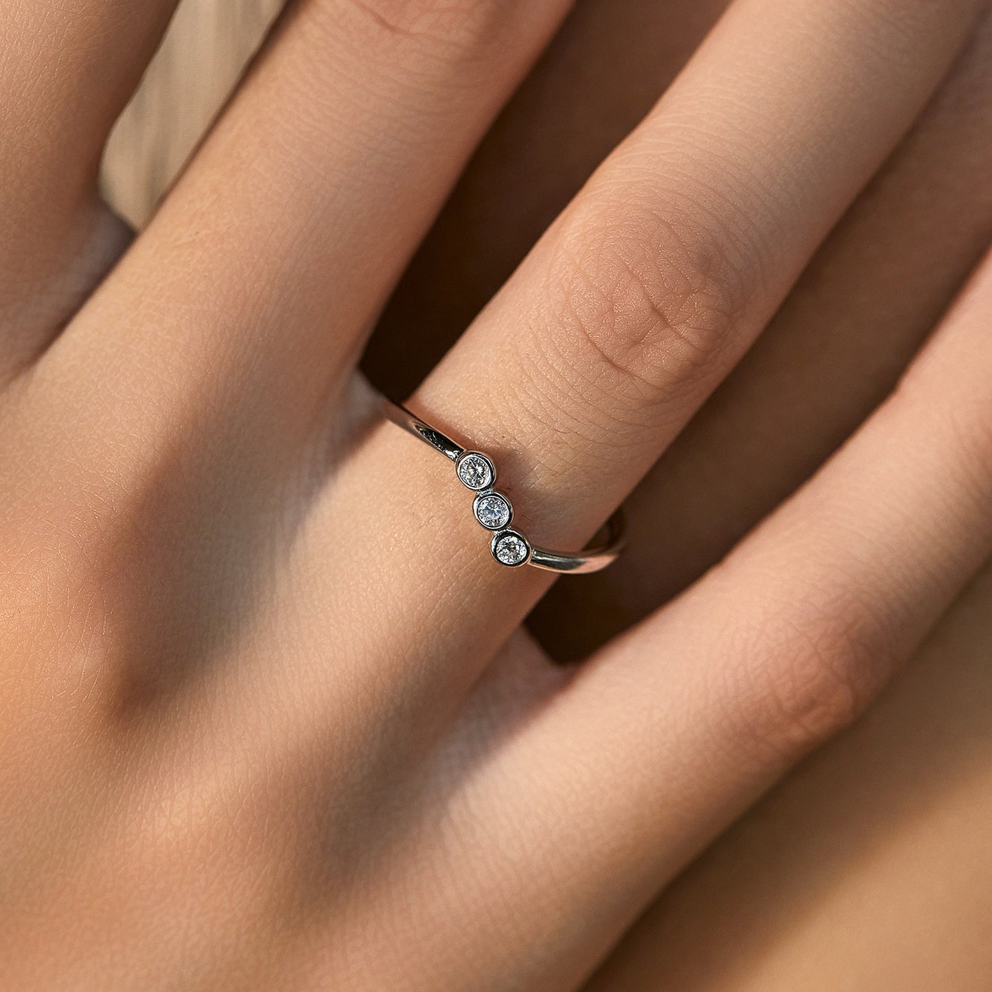 S925 Silver Irregular Design Bright Row Diamond Ring